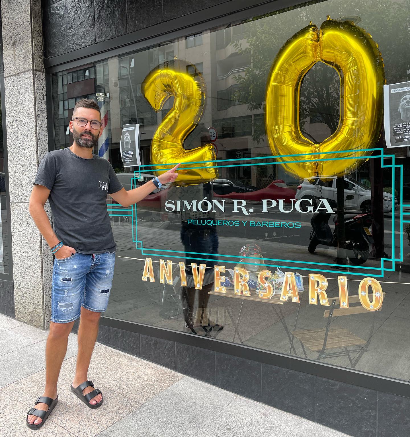 Simón R. Puga Peluqueros y Barberos. Gregorio Espino 2