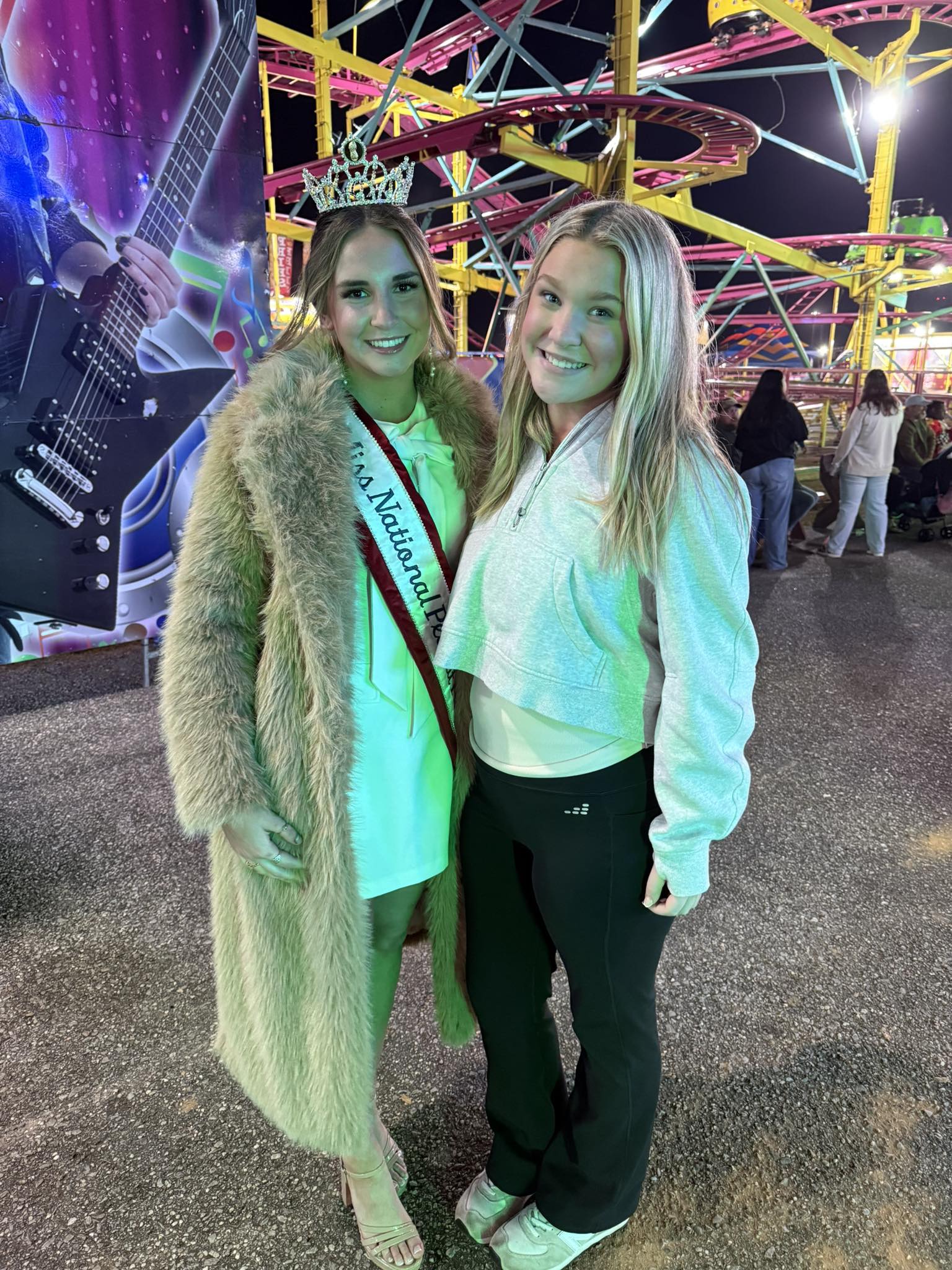 The Queens -... - The Queens - National Peanut Festival