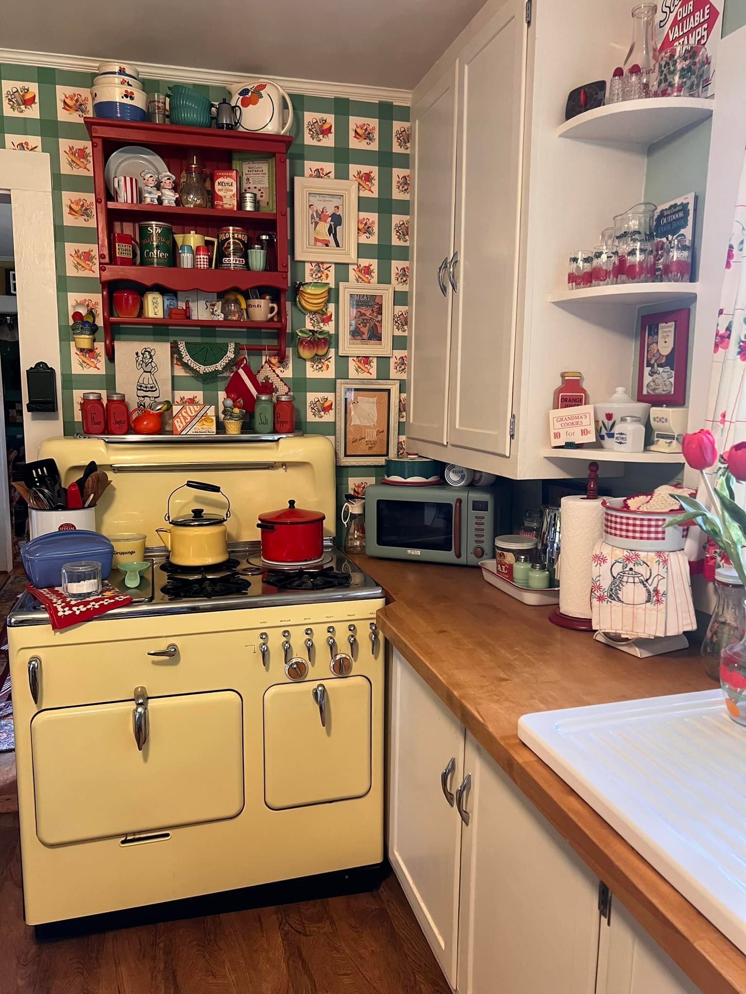 Vintage kitchen with 1940s cabinets and 1950s appliances