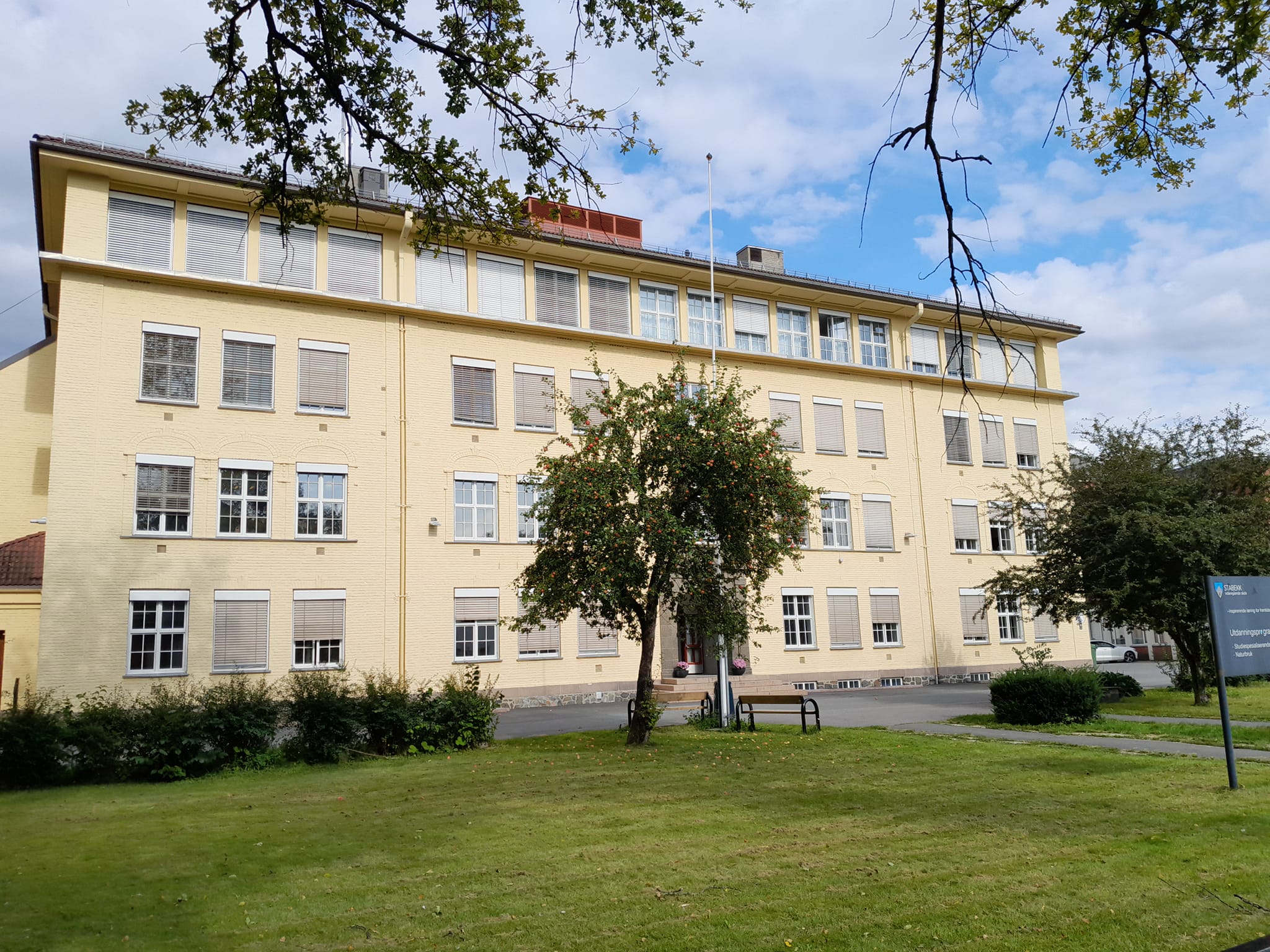 stabekk-videreg-ende-skole-stabekk