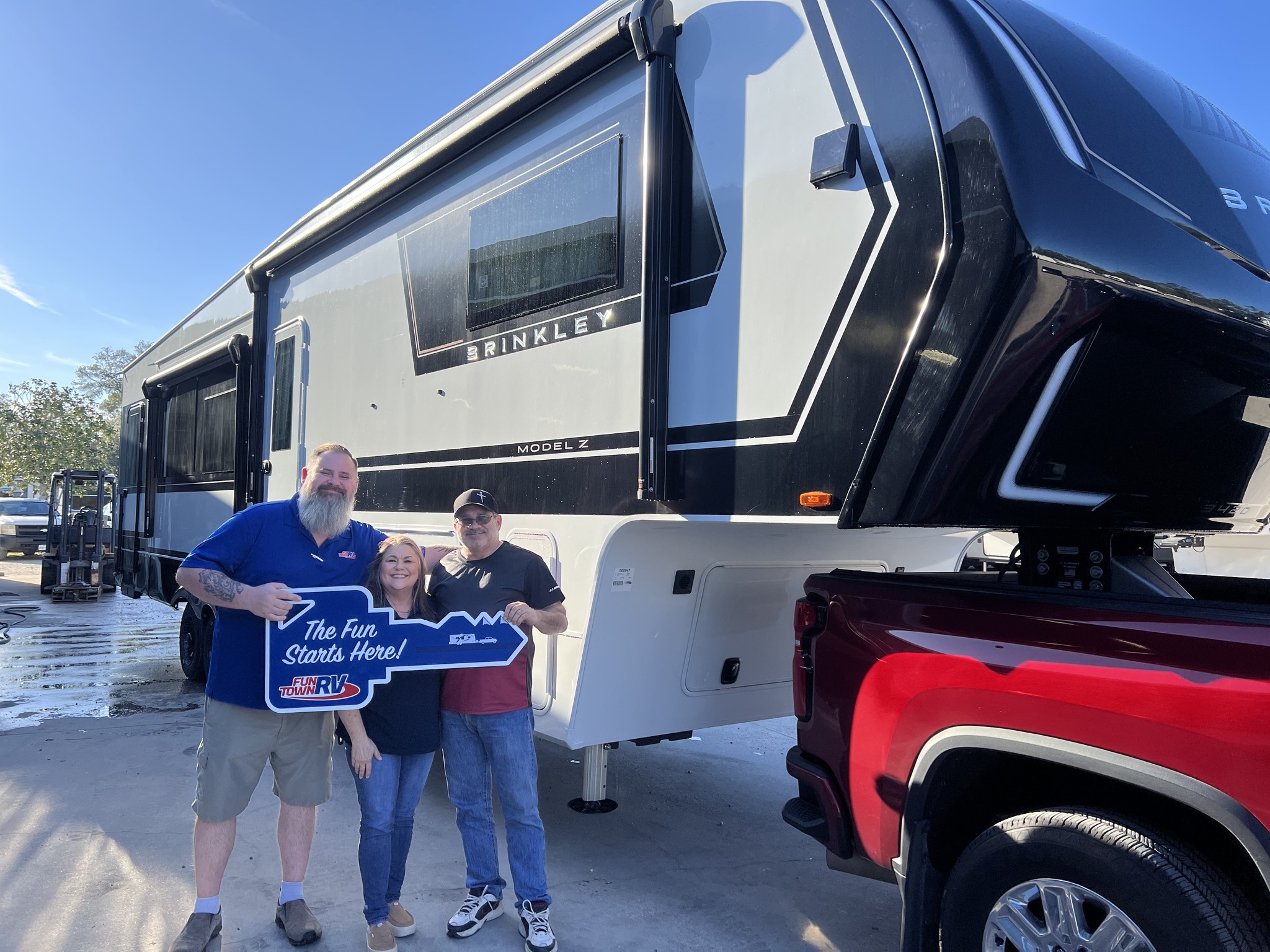 Fun Town RV - 🎉Congratulations to Mike and Balinda Schmidt... | Facebook