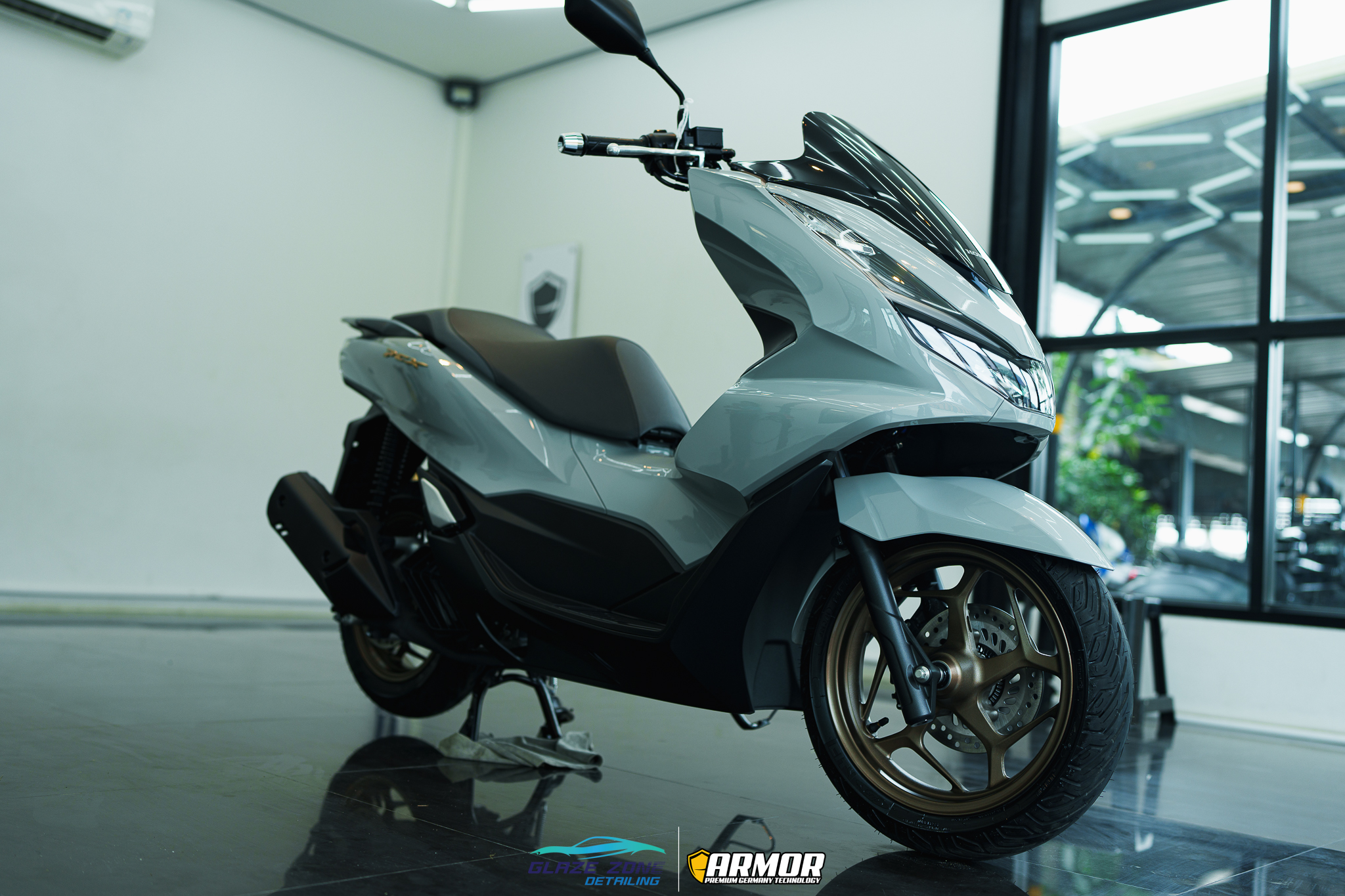 Honda PCX - CERAMIC 9H #เคลือบแก้วมอเตอร์ไซค์ ก็รับเคลือบนะ ผลงานการ ...