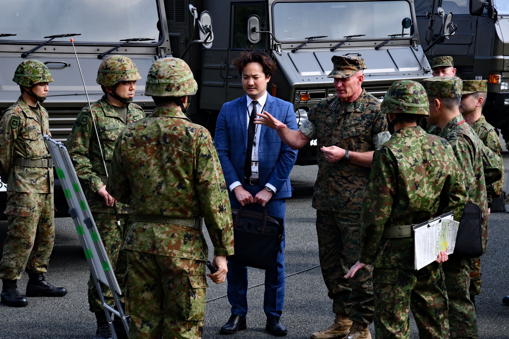 荒井西部方面総監は、4月9日（火）健軍駐屯地において、ターナー #第