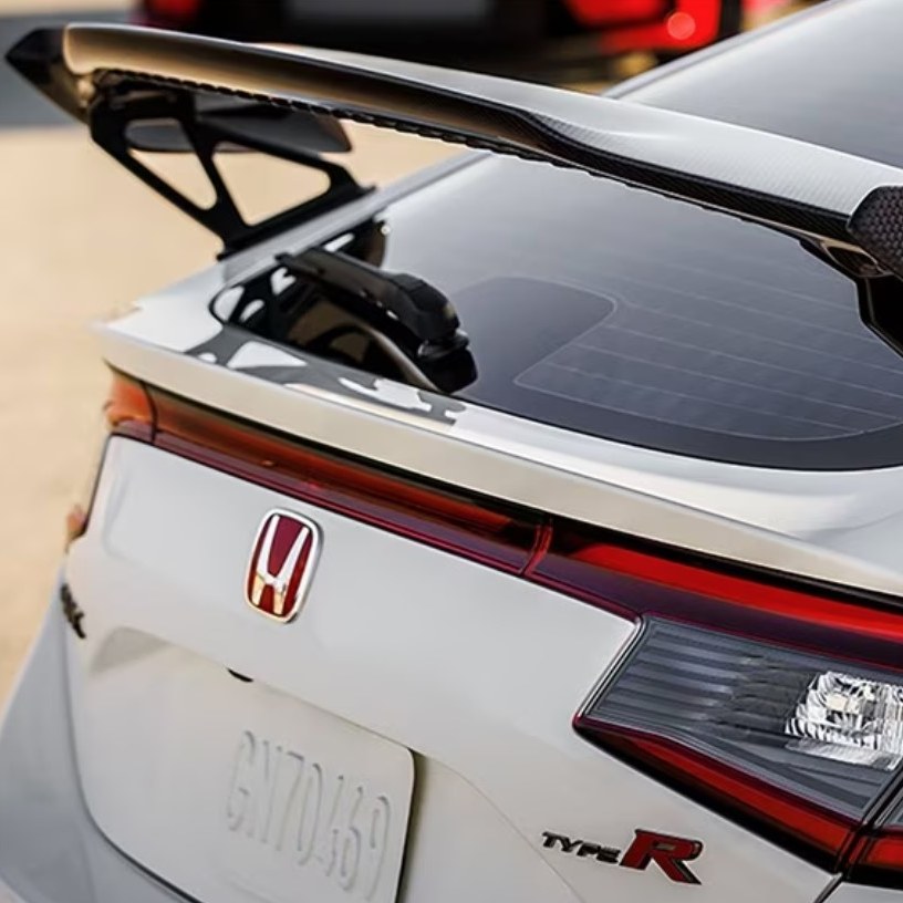Valley Honda - The iconic Type R badges and red H-badges...