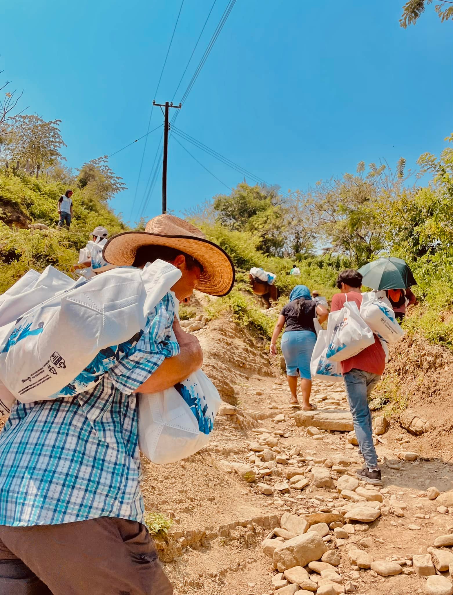 Isla Soyaltepec... - Isla Soyaltepec Dayspring Mission