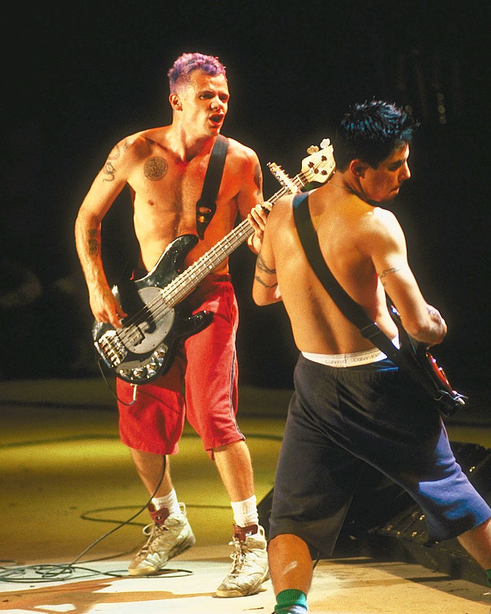 Red Hot Chili Peppers at Rolling Rock Town Fair 2000. Mohawk's Era!
