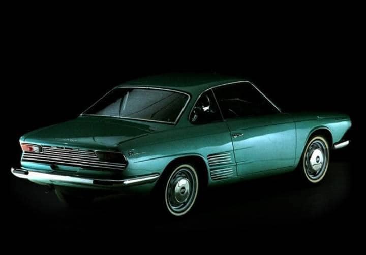 This is a new one for me. Never heard of a Hino Contessa 900