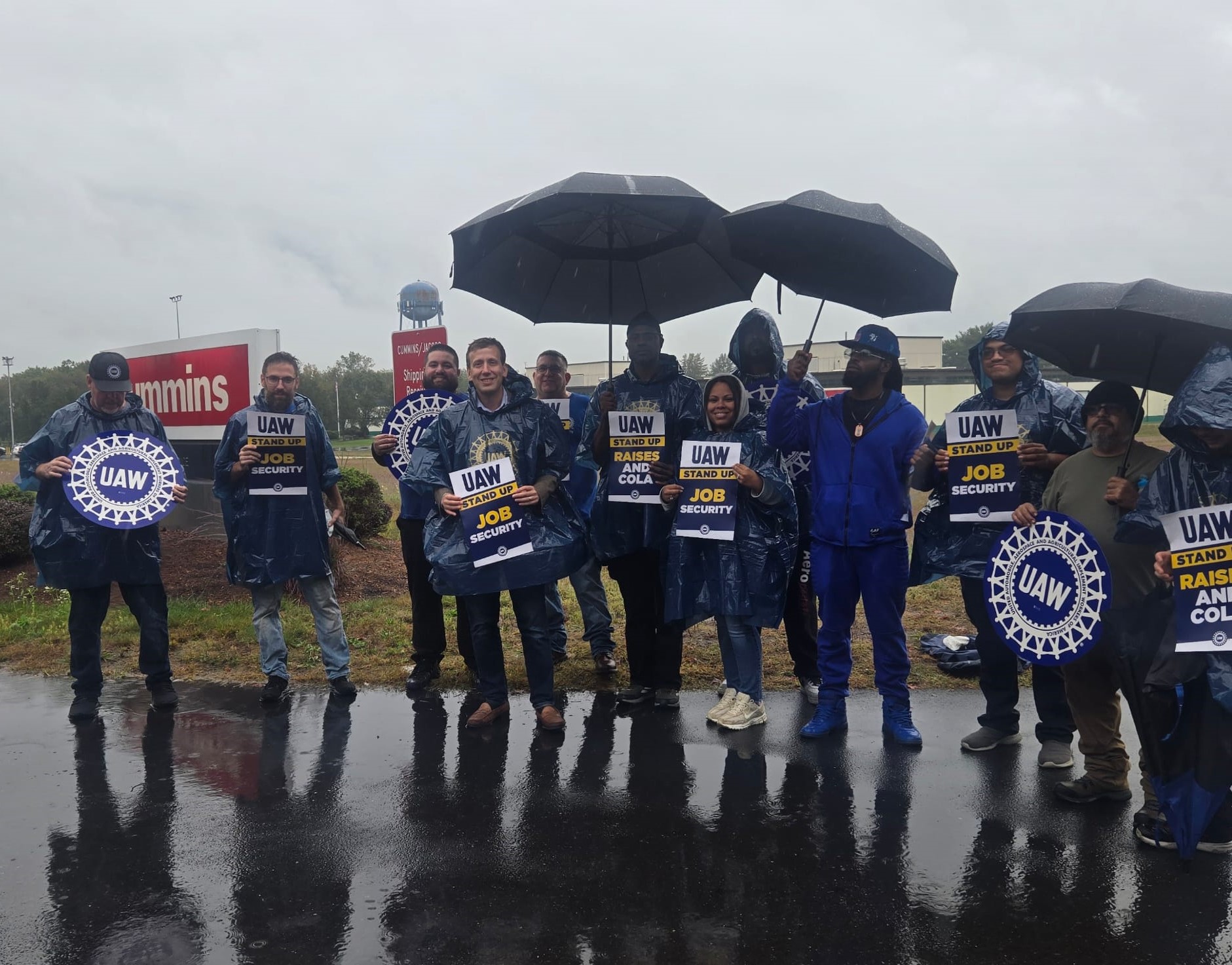 The clock is ticking at Cummins... - UAW International Union | Facebook
