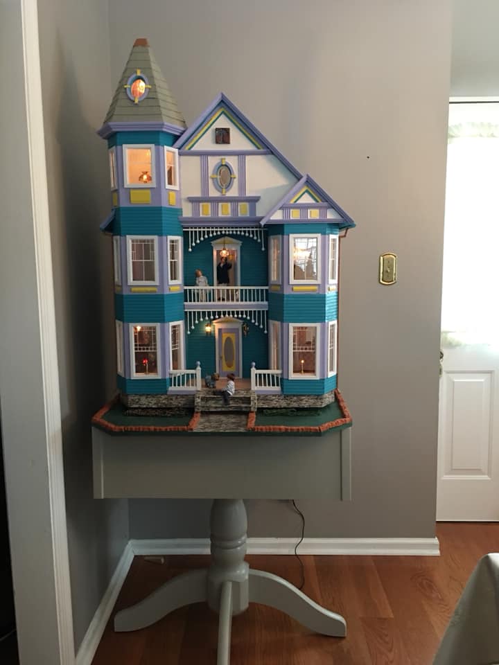Dolls and Dollhouses | Facebook