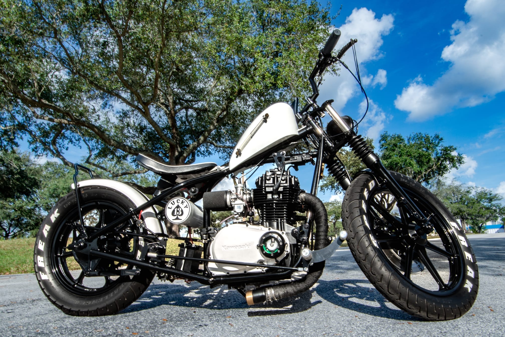 Pictures of custom Kawasaki Z400?
