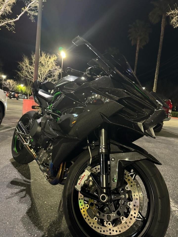 Kawasaki H2 ชุดคาร์บอน... - อาร์พีเอ็ม คาร์บอน RPM Carbon | Facebook