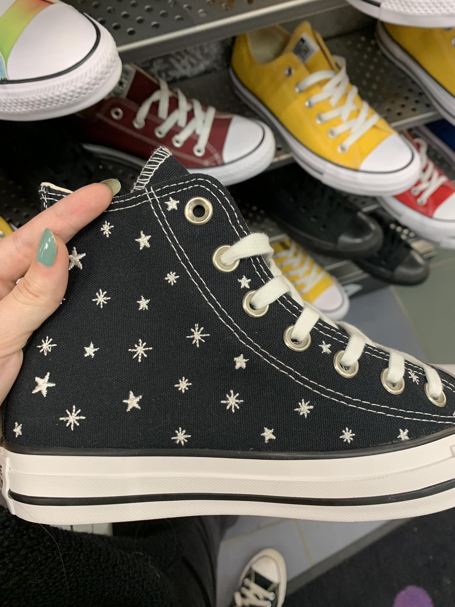 FOR SALE BRAND NEW CHUCK TAYLOR ALL STAR Color : In A Nutshell 