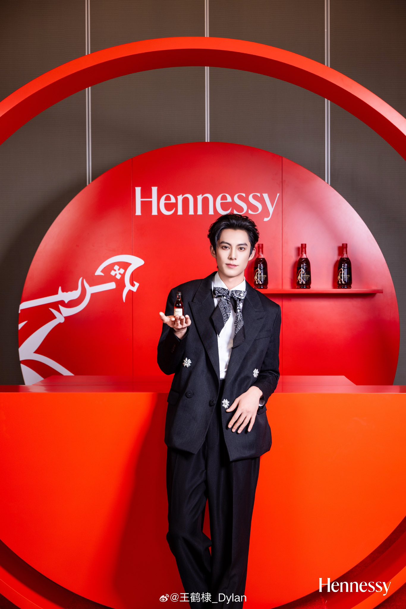 肖戦 王一博 王鶴棣など 売り尽くす 専用ページ‼︎ Official post of Dylan Wang - Wang Hedi Follow the galloping horse