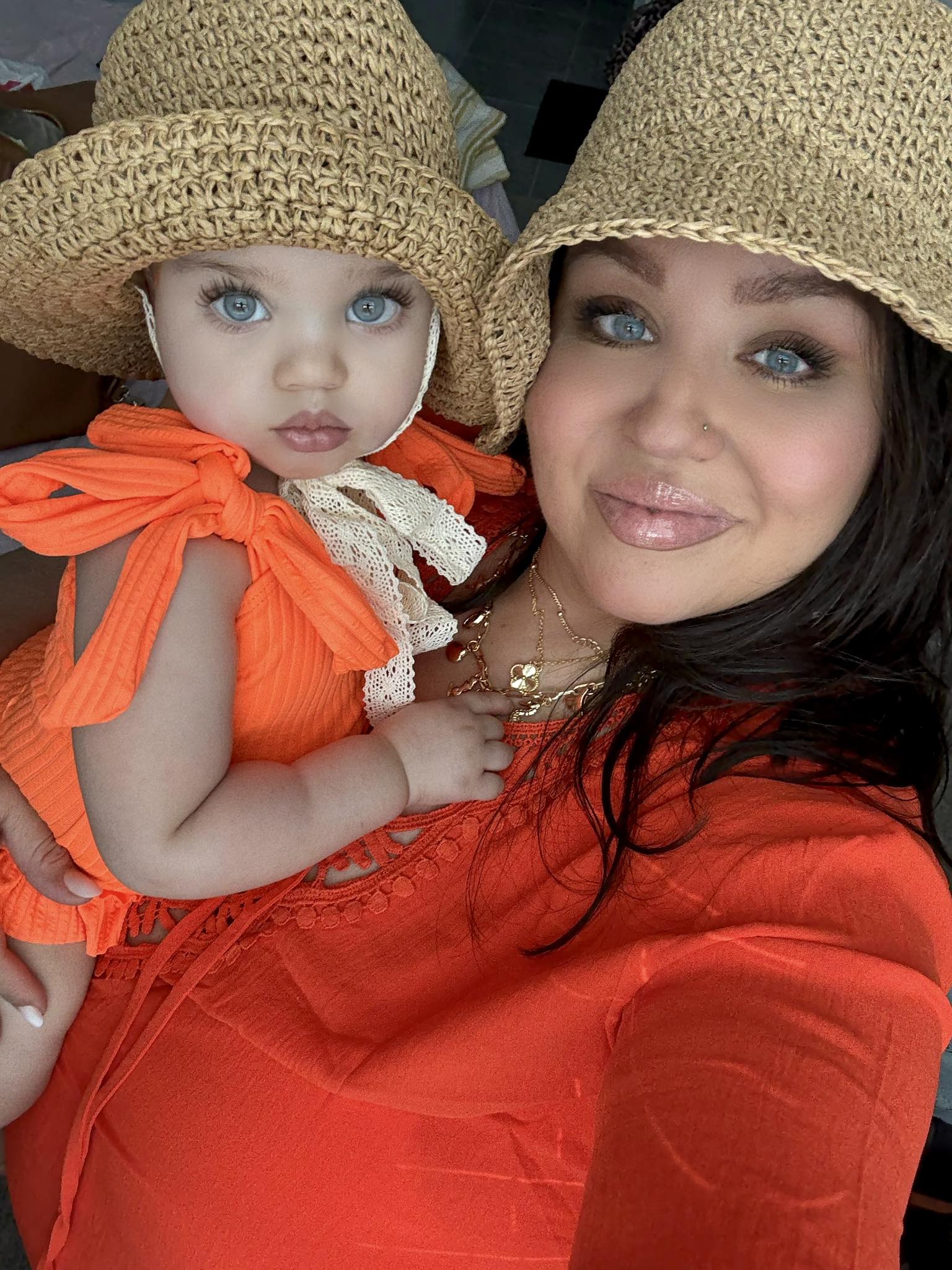 StephanieRenee - I think orange might be one of our colors... | Facebook