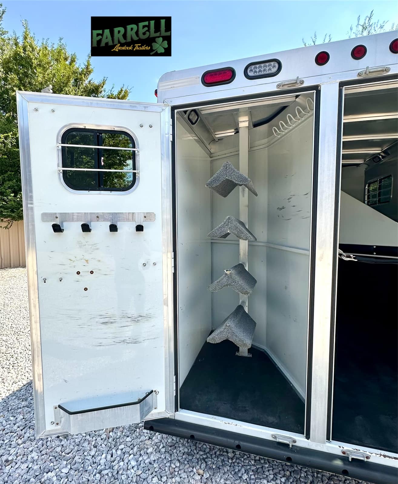 Farrell Livestock Trailers... - Farrell Livestock Trailers