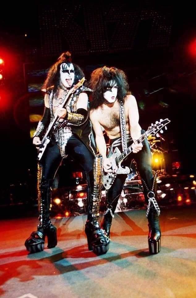 Kiss playing 1988 'Donington Monsters Of Rock'