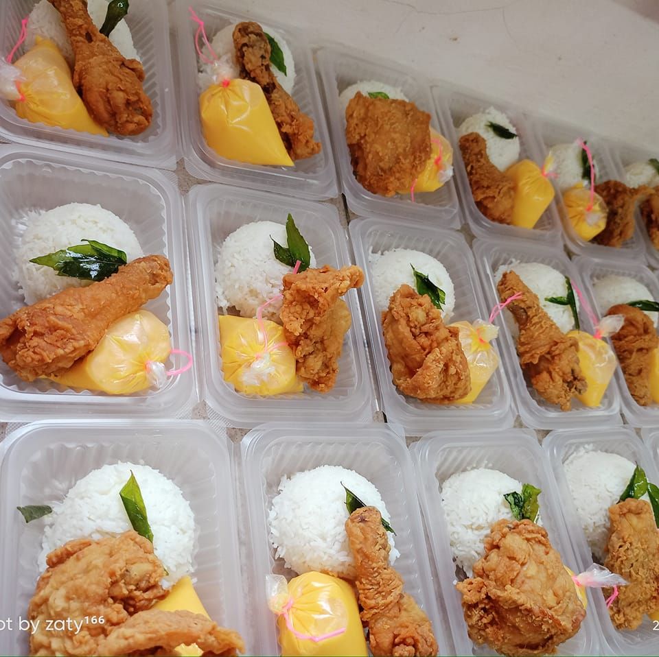 Nasi Katok Sis ZaTy Rpn Meragang | Brunei