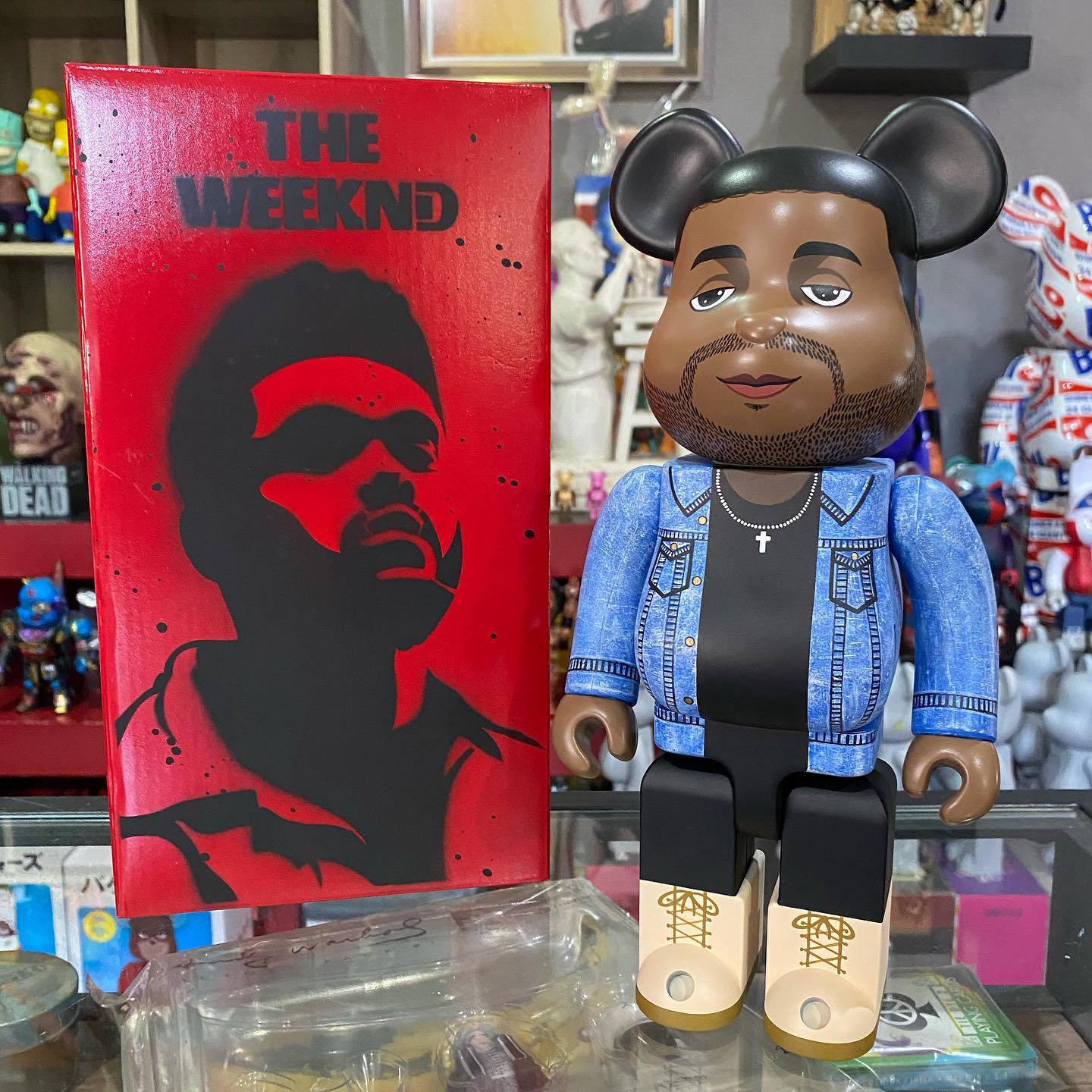 TRIM TOYS - 👋🏻 ️👋🏻 Bearbrick The Weeknd [CUSTOM] 400%... | Facebook
