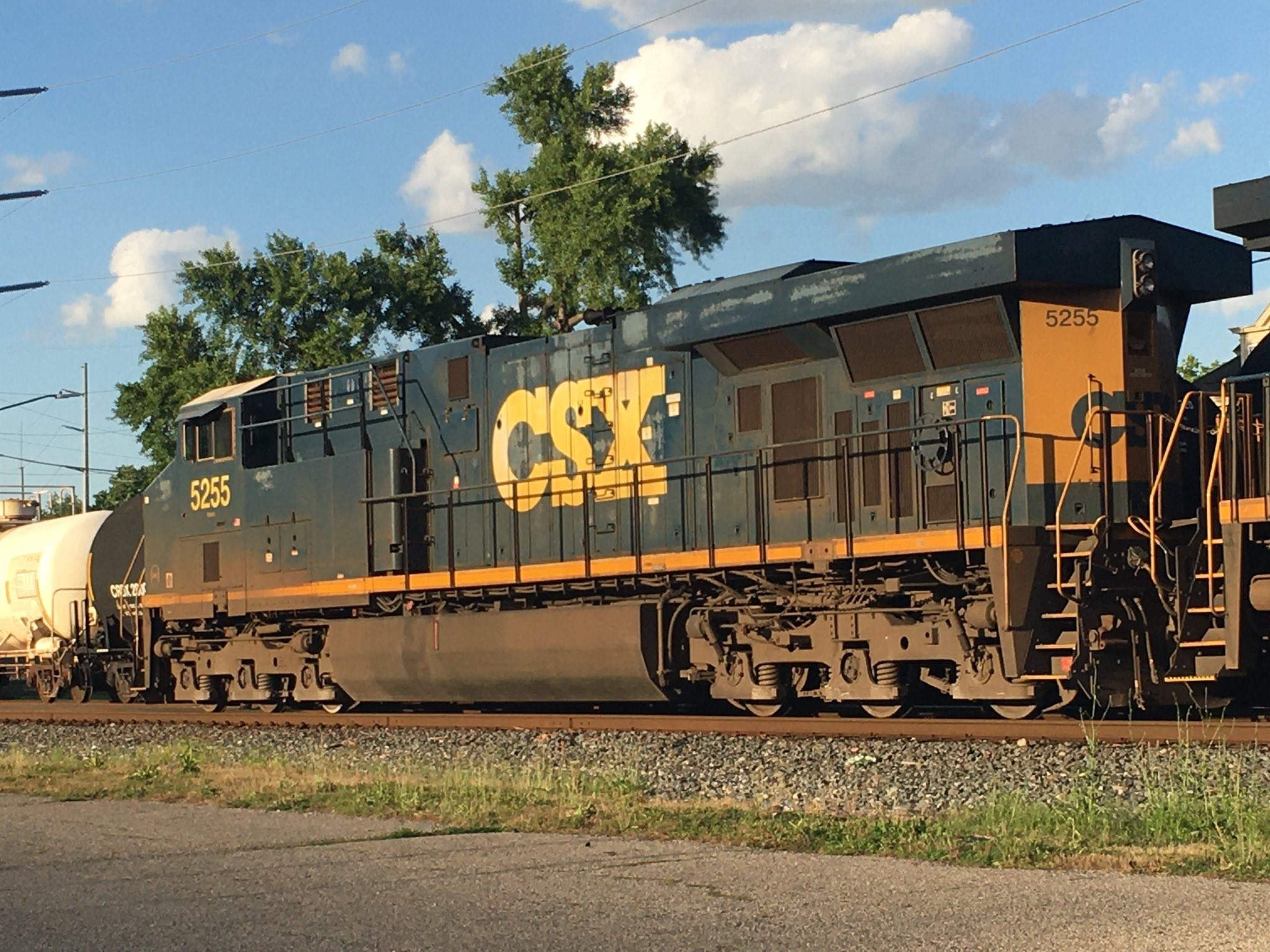 CSXT 5255 , 7216 At Hamilton , Ohio 06 / 06 / 2025