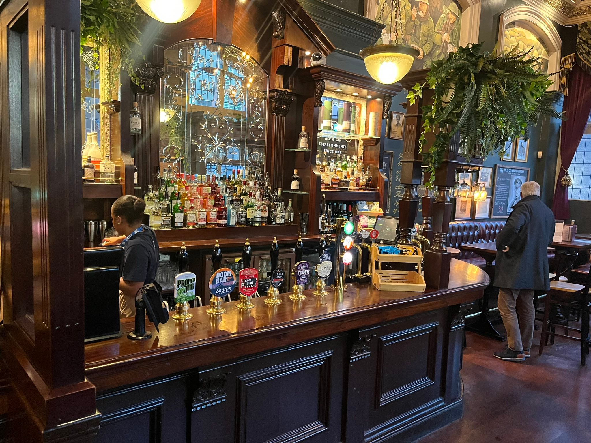 The Great British Pub Crawl - The Great British Pub Crawl