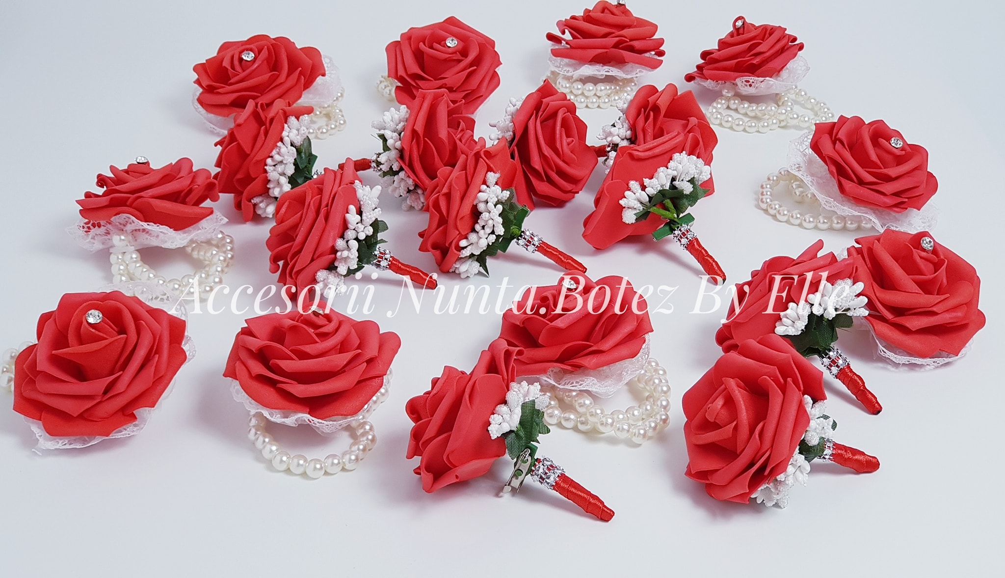 🔴 #Bratari pt domnisoare... - Accesorii Nunta.Botez By Elle | Facebook