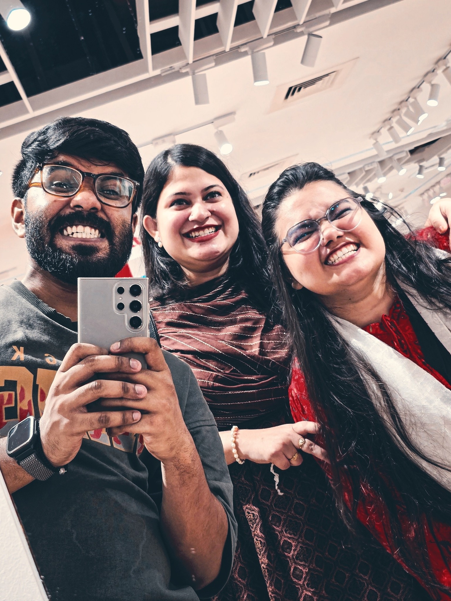 Mr. - Hum log pagal nahi hain, hamara dimaag kharab hai. 🥳🤪 | Facebook