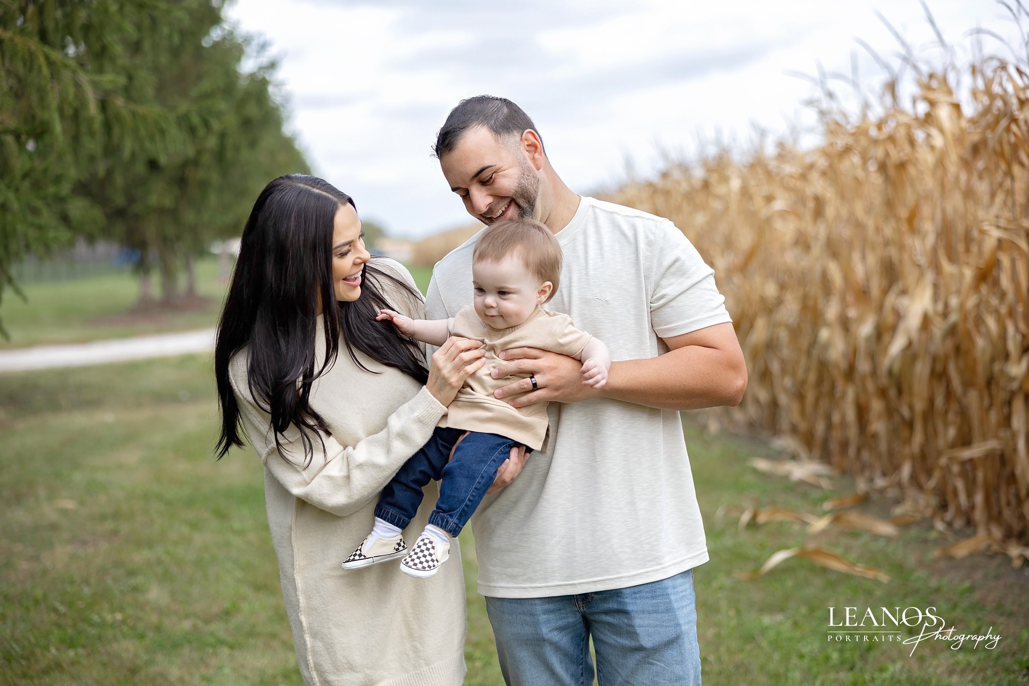Leanos Photography, Inc.