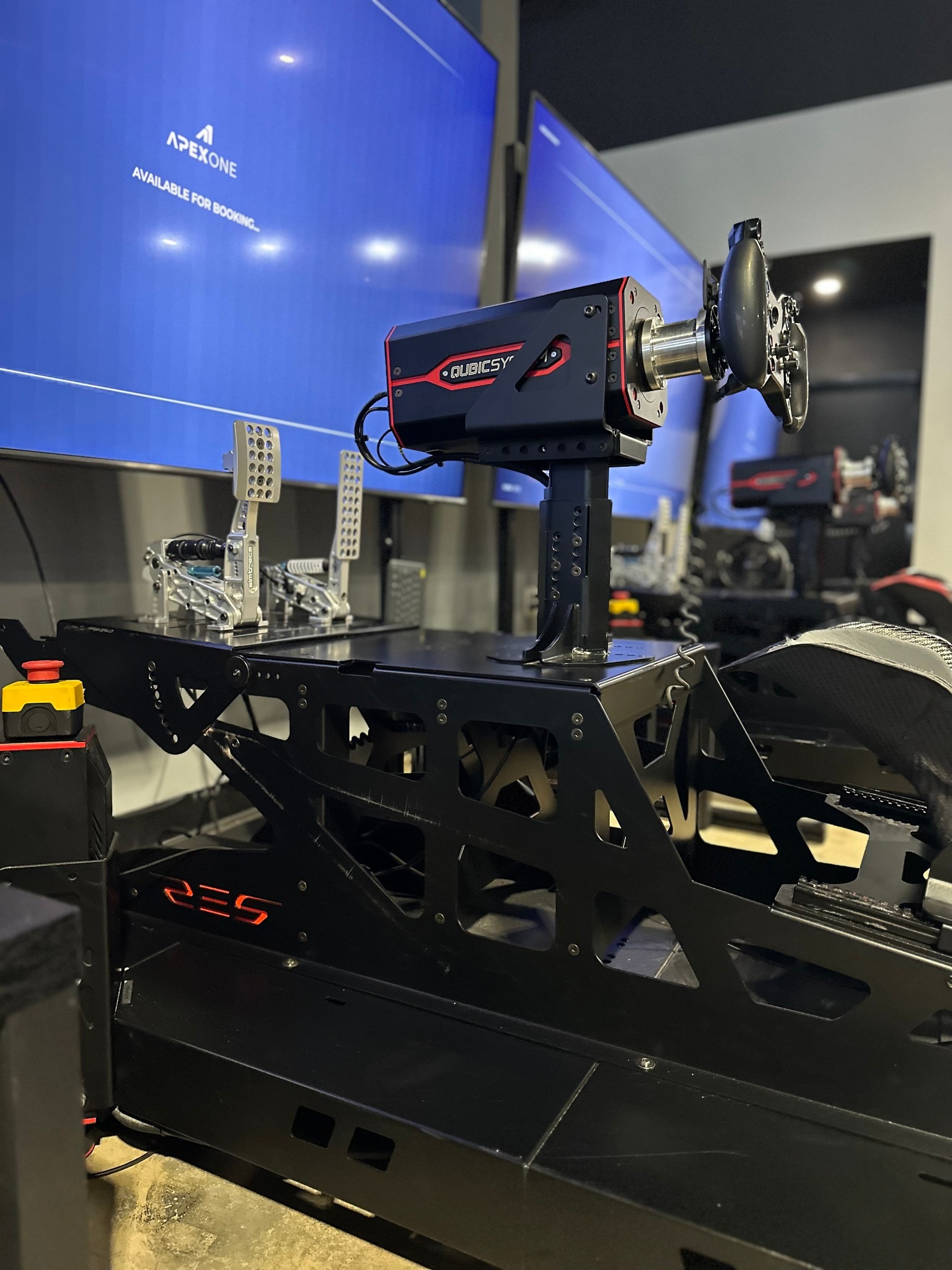 F1-Style Sim Racing Setup - Weight Lifting Machines & Racks - Middlesex ...