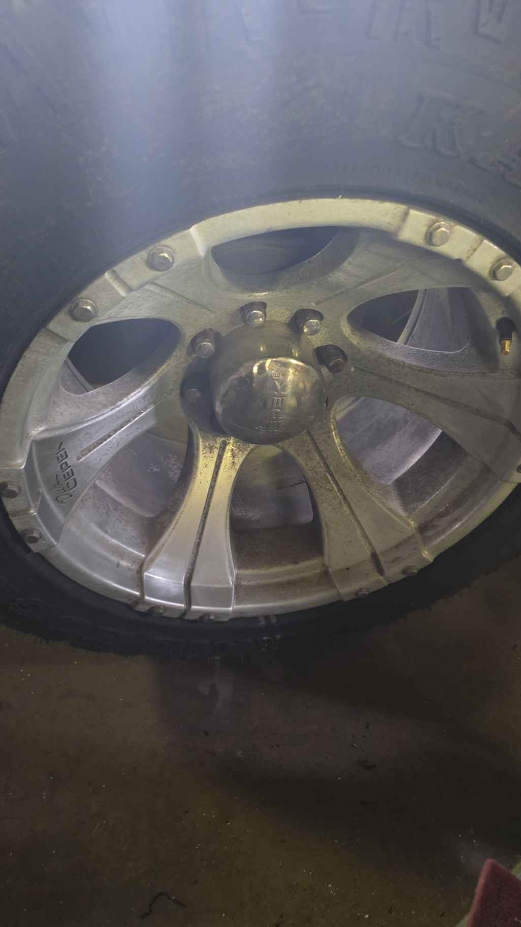 8 lug rims and tires, tires are like new 35x 12.5r 20 lt will sell ...