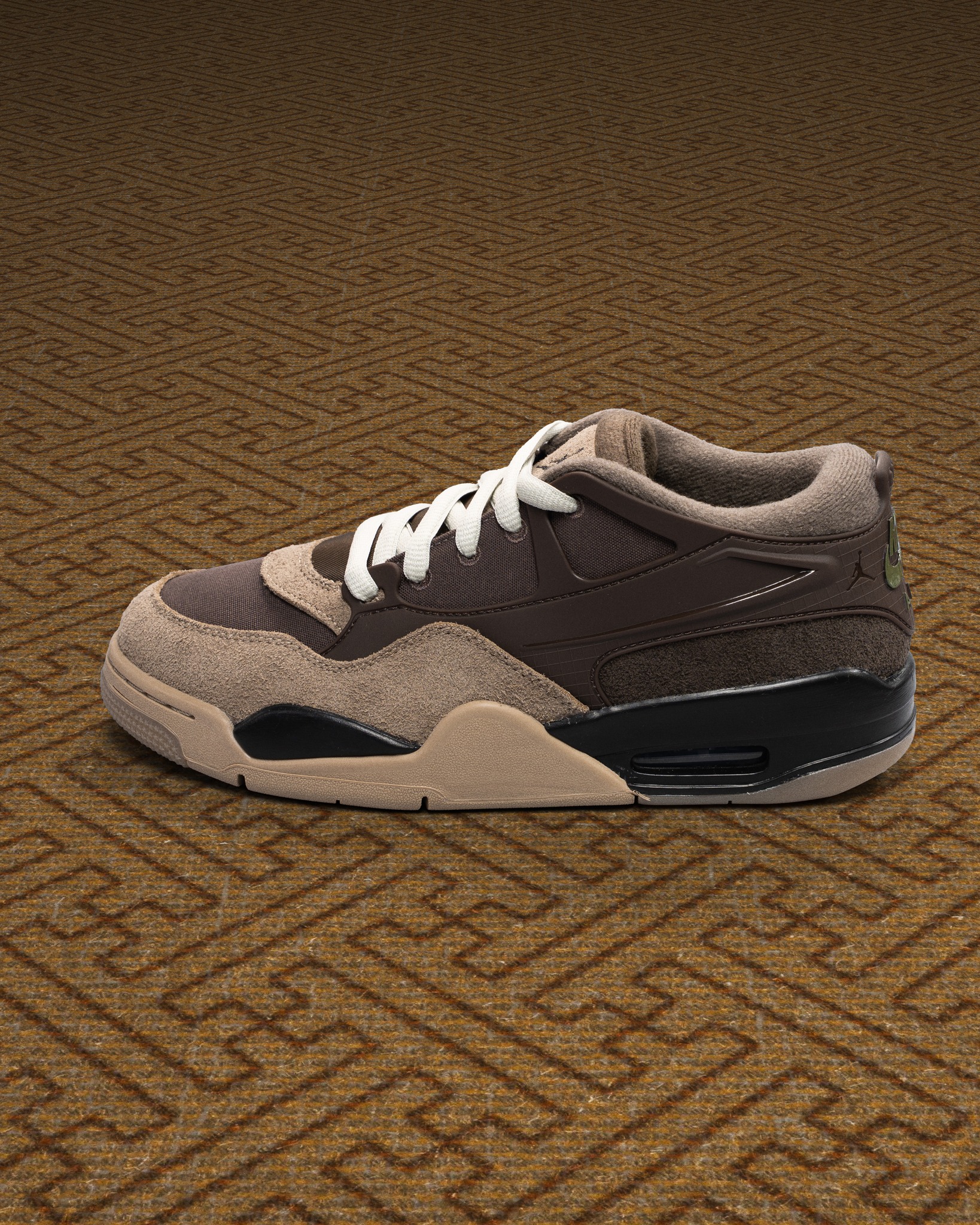 Crafted for the concrete jungle. ?? The Jordan 4 RM “Ironstone 
