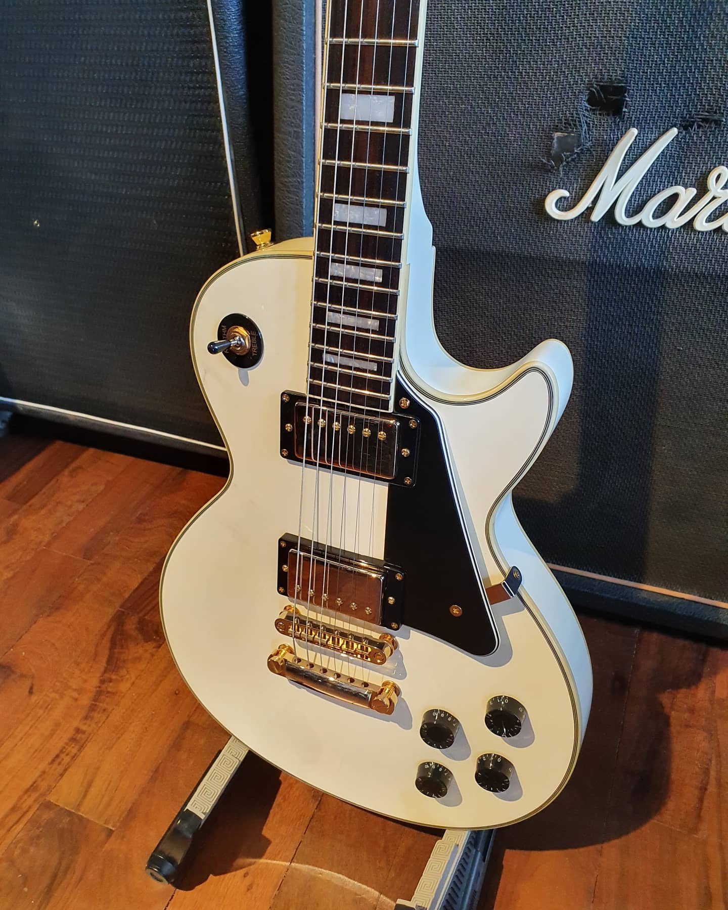 Aria pro ii Blitz Les Paul Custom. From Japan. New D'addario USA