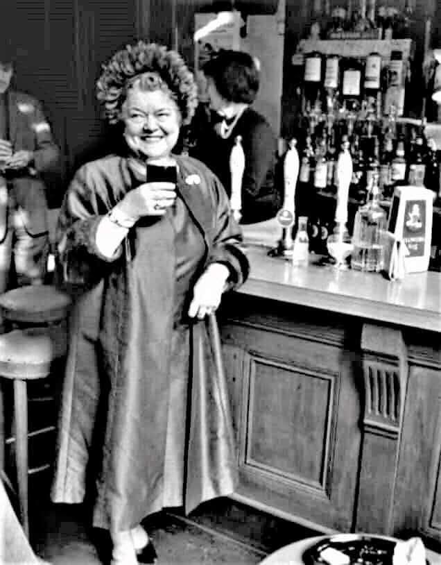 London Pubs | Violet Carson (Ena Sharples from Coronation Street ...