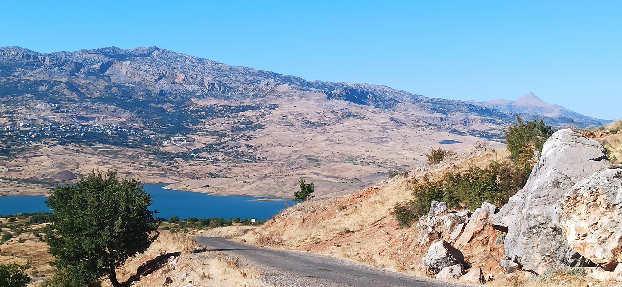 Gerger Ve Köyleri Sürgün Yeri Olmaktan Çakarilsin