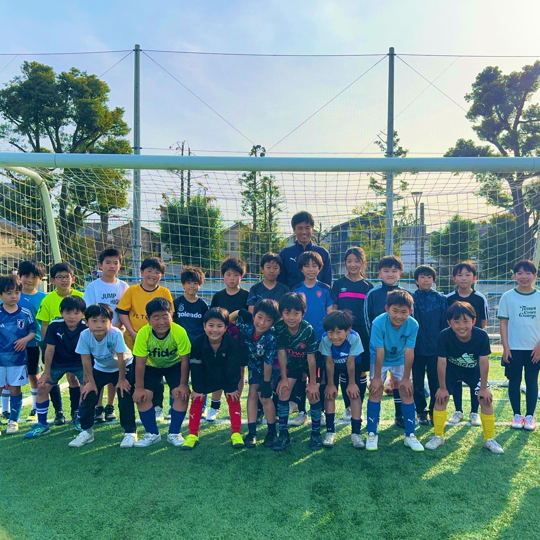 Soluno Soccer School - 入学おめでとう。 進級おめでとう。 卒業おめでとう。 6年生が巣立ち、また「OB」が増えました ...