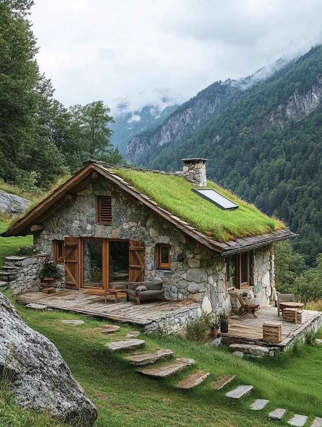 The house on the hill 🏚️