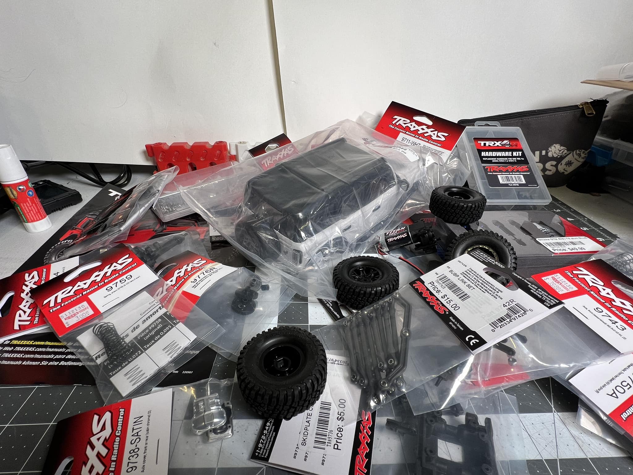 Building a Traxxas TRX4M 1/18th scale crawler with custom parts