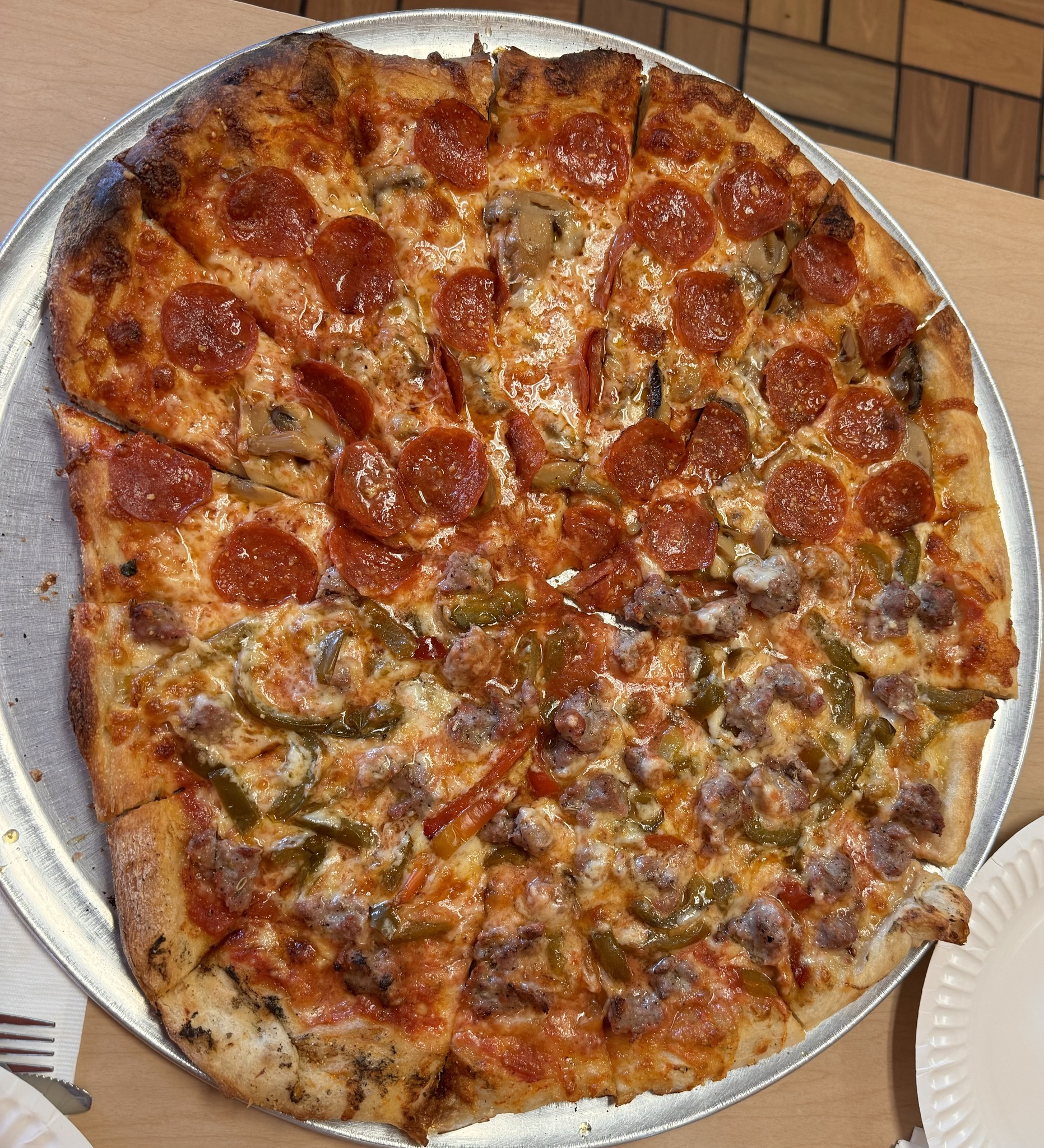 Zuppardi's Slice Shop & Takeout Apizza🍕 📍58 Beaver Street