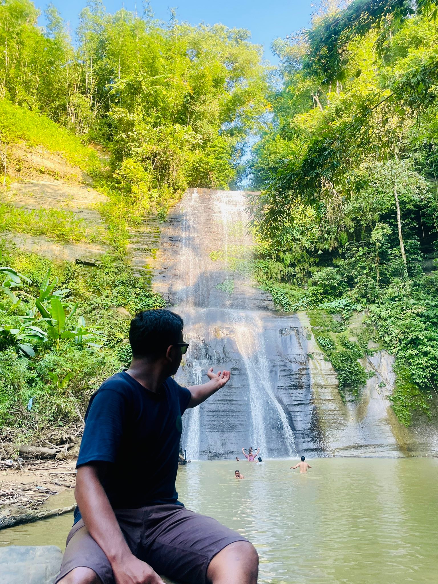 FS Farhan Sadik