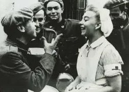 MilitaryHistoria - Spanish soldiers from the Blue Division fraternizing ...