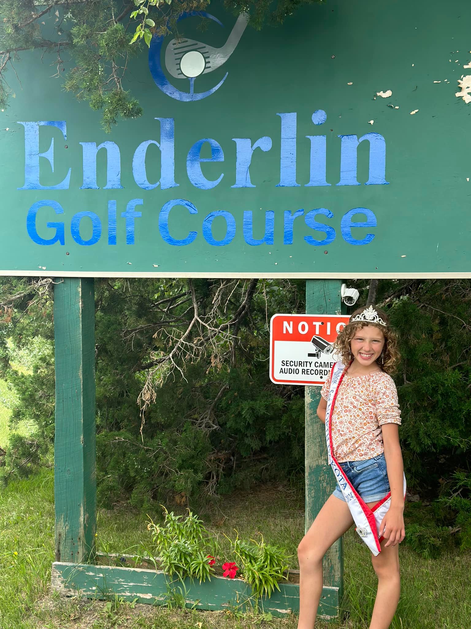 Mrs. - Our Junior Miss for North Dakota was the official greeter at the ...