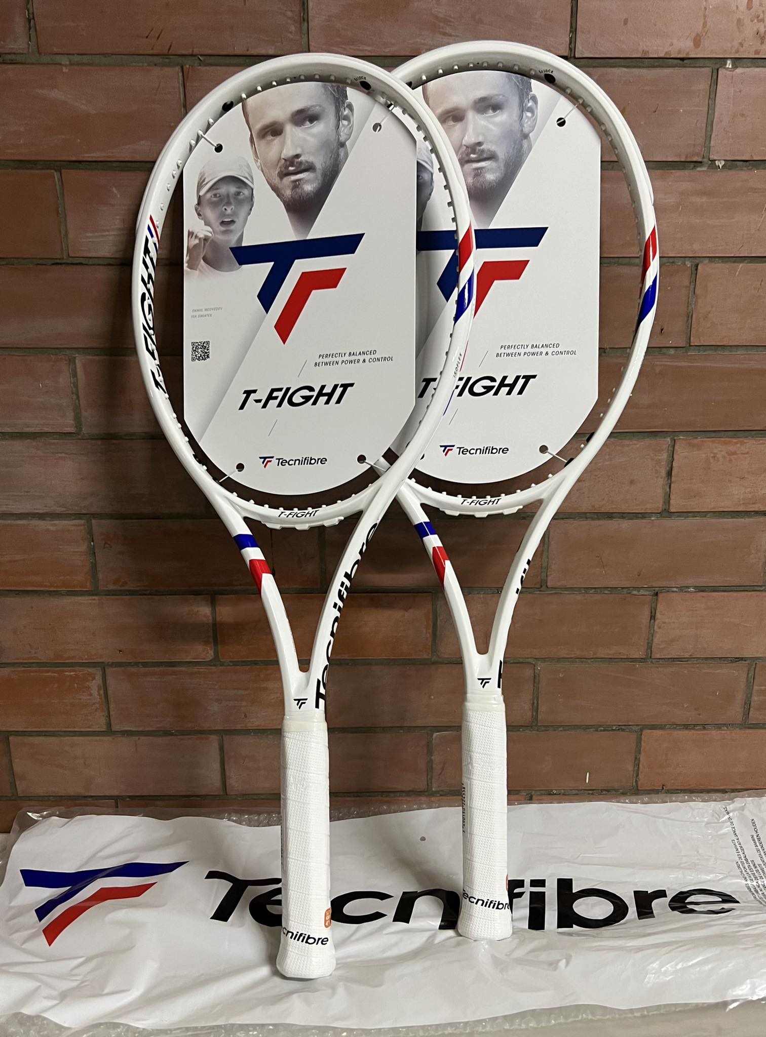 TECNIFIBRE TFIGHT 305S & 285 AVAILABLE ONHAND!!! Tfight 305S- 305g 