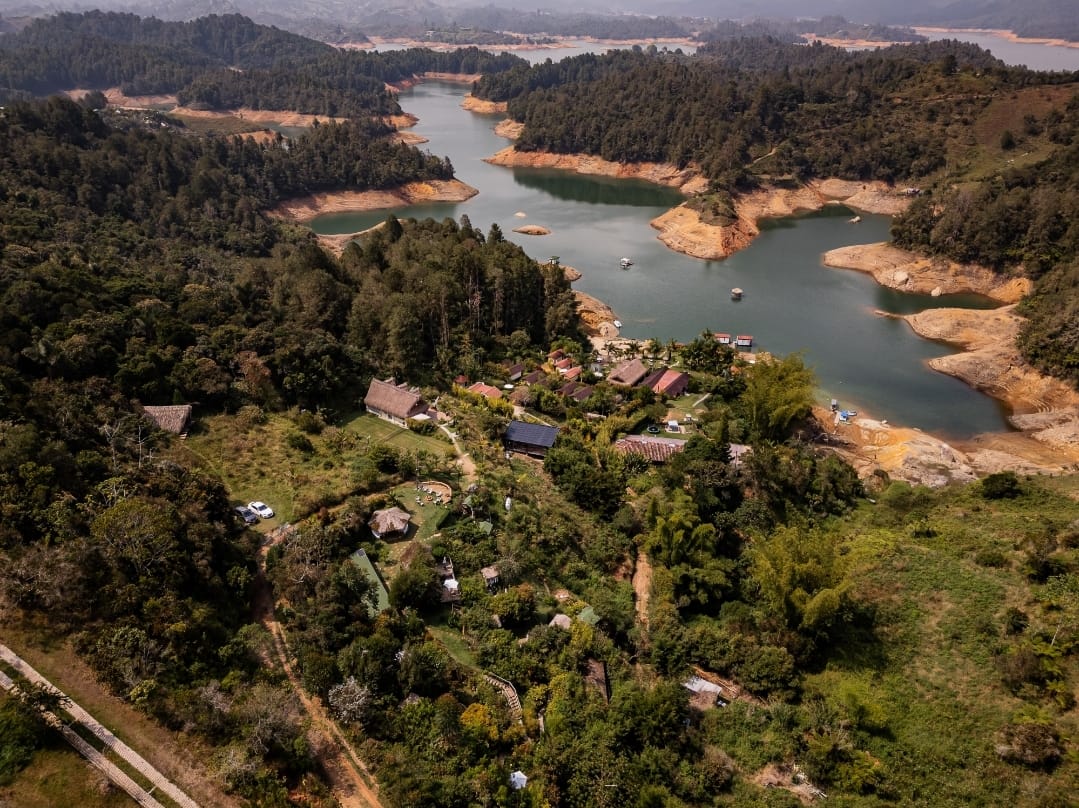 Hotel Las Araucarias -... - Hotel Las Araucarias - Guatapé