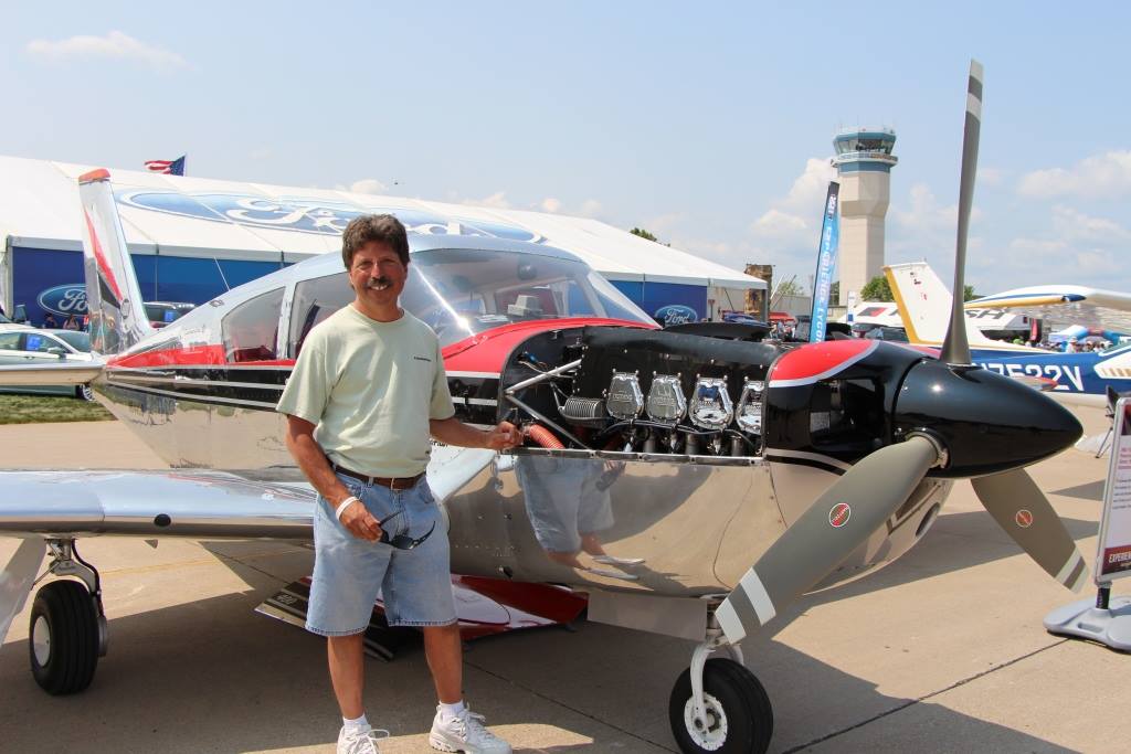 Check out this beautiful Piper Comanche... - Lycoming Engines | Facebook