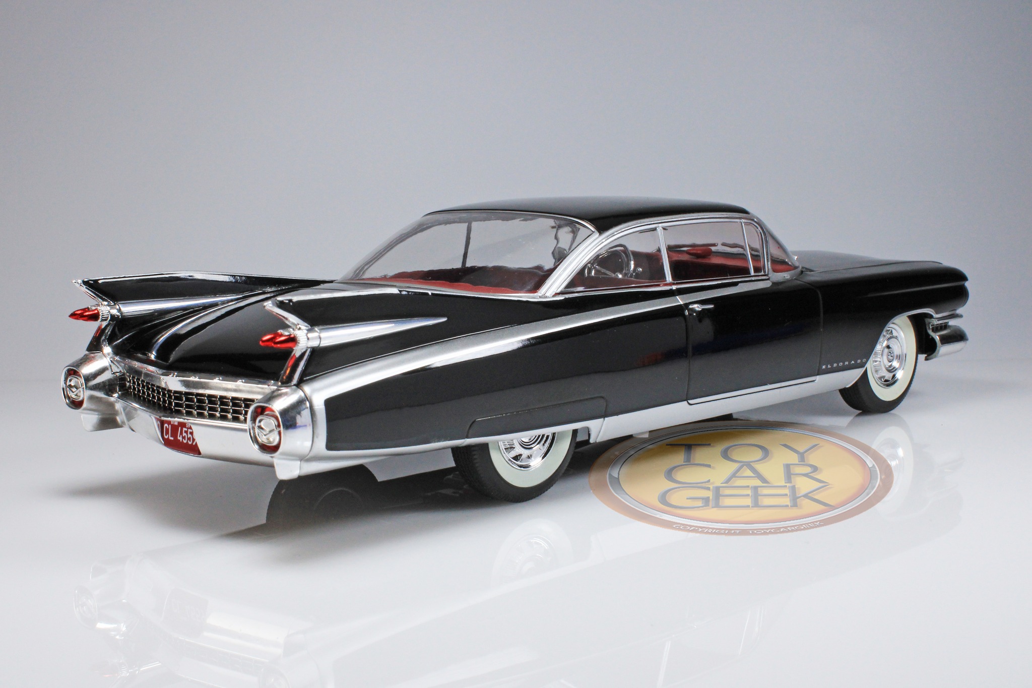 Back in stock! 1959 Cadillac Eldorado 1:24 diecast from Whitebox
