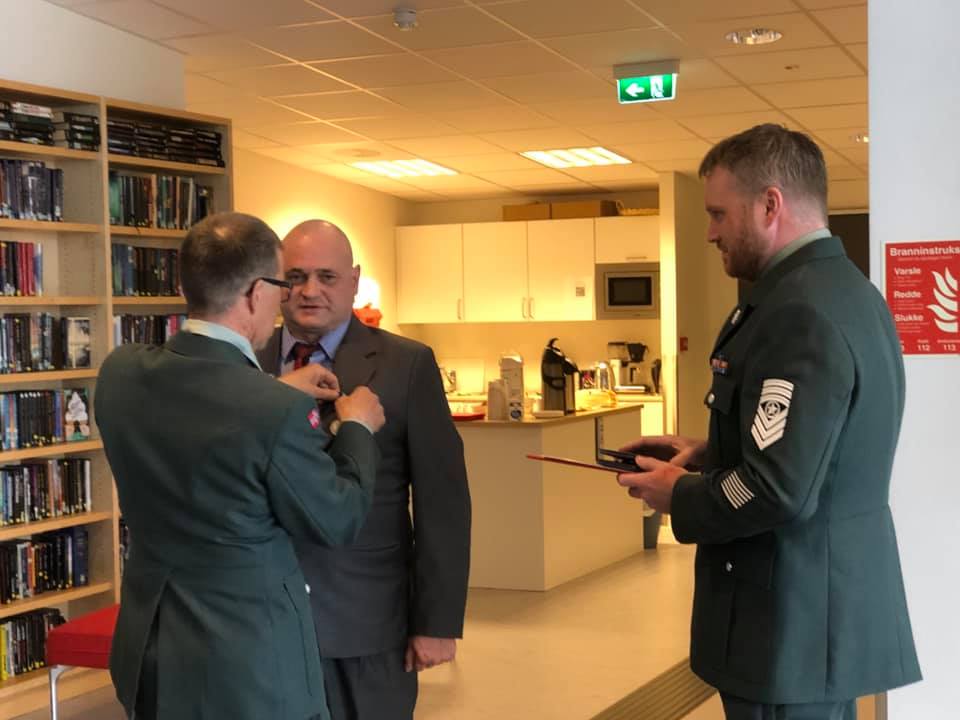 8-mai-ble-det-sjef-finnmark-heimevernsdistrikt-hv-17-facebook