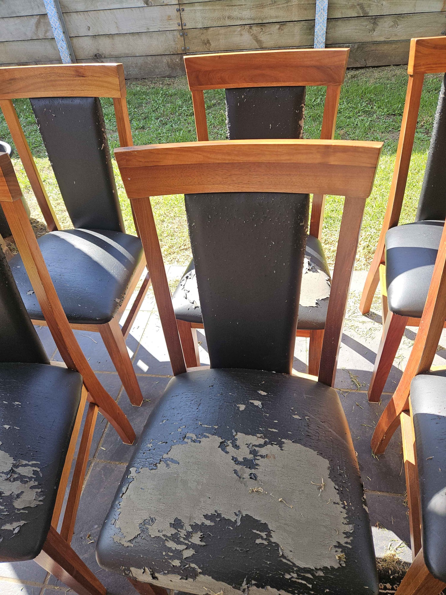 7 free Solid Blackwood chairs - Outdoor Chairs, Benches & Swings
