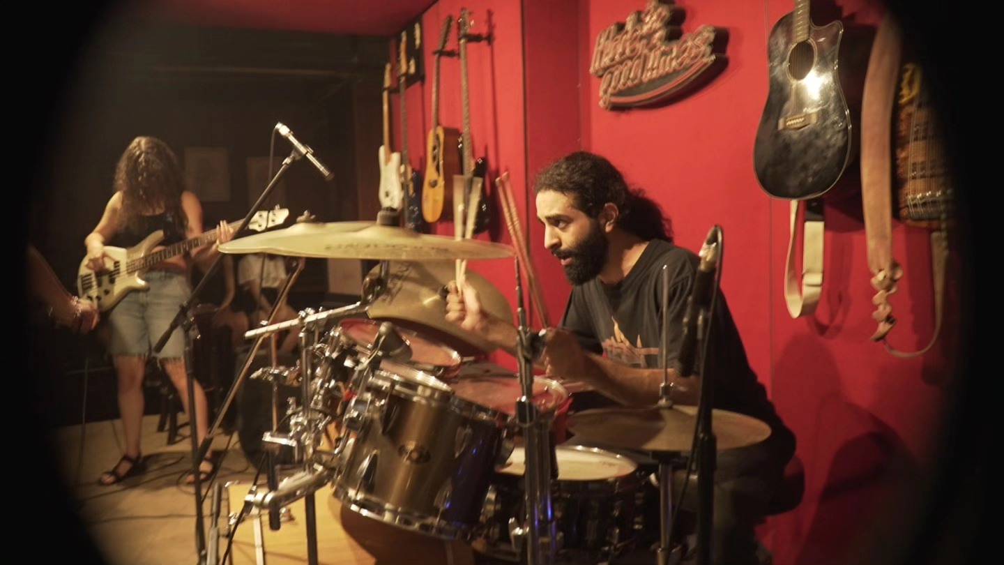 Prominentia - New sessionist? Yes, new sessionist! Please... | Facebook