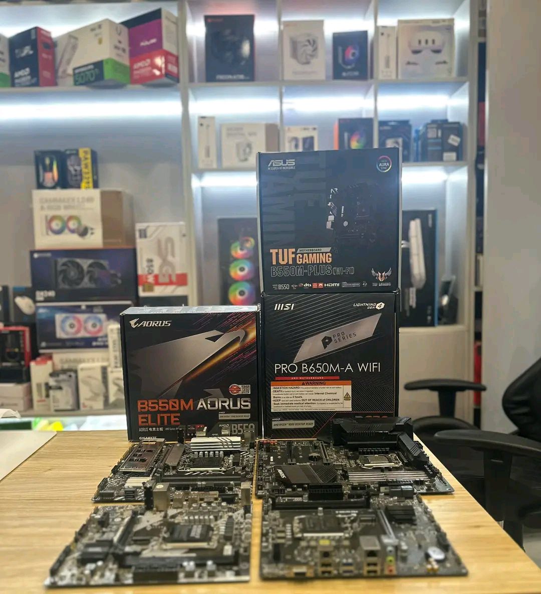 WTS Asus Q87 4th Gen : 7,600Rs 🔥 Gigabyte H97 Nvme: 9,000Rs Asus