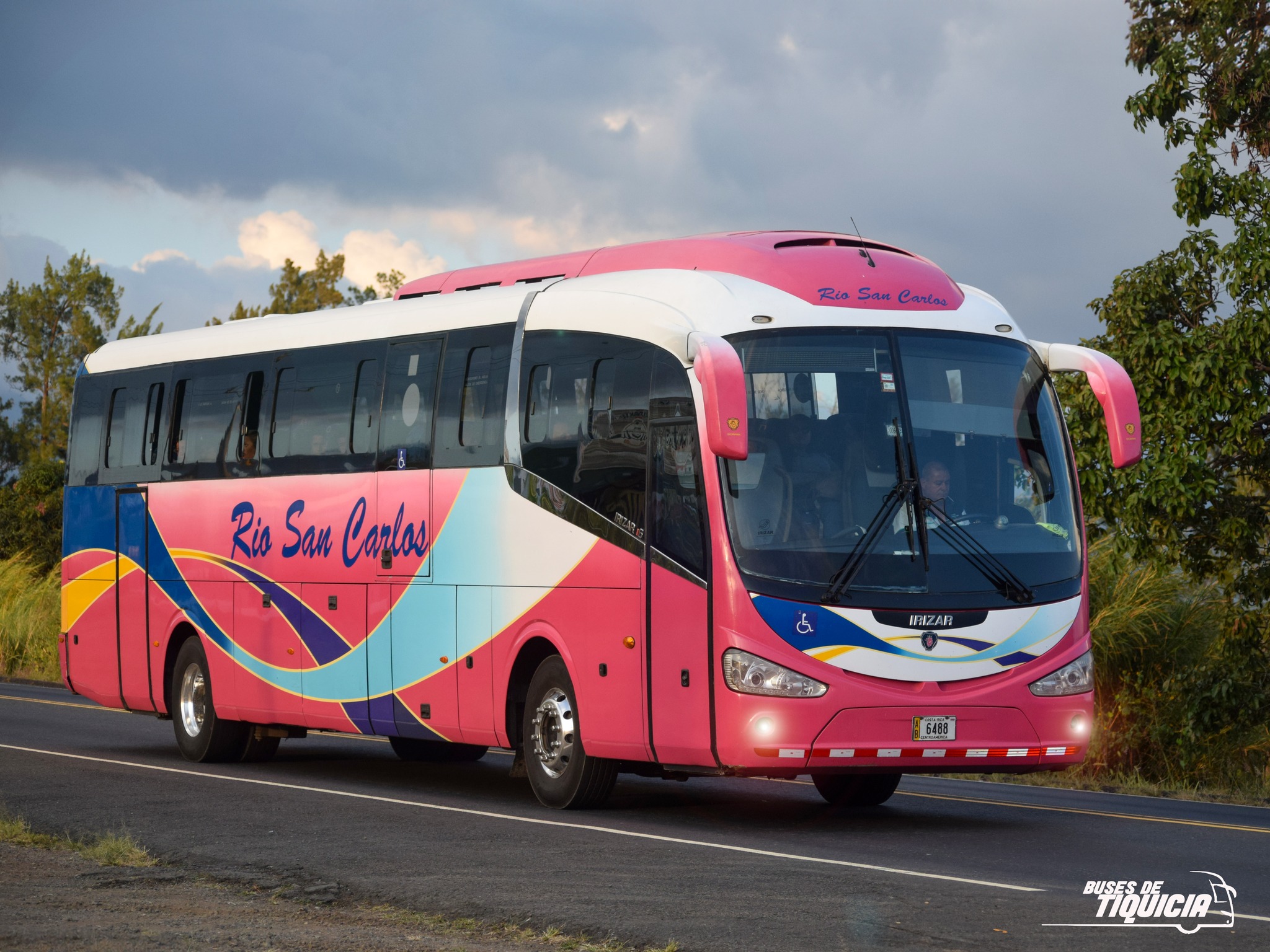 Buses de Tiquicia added a new photo. - Buses de Tiquicia