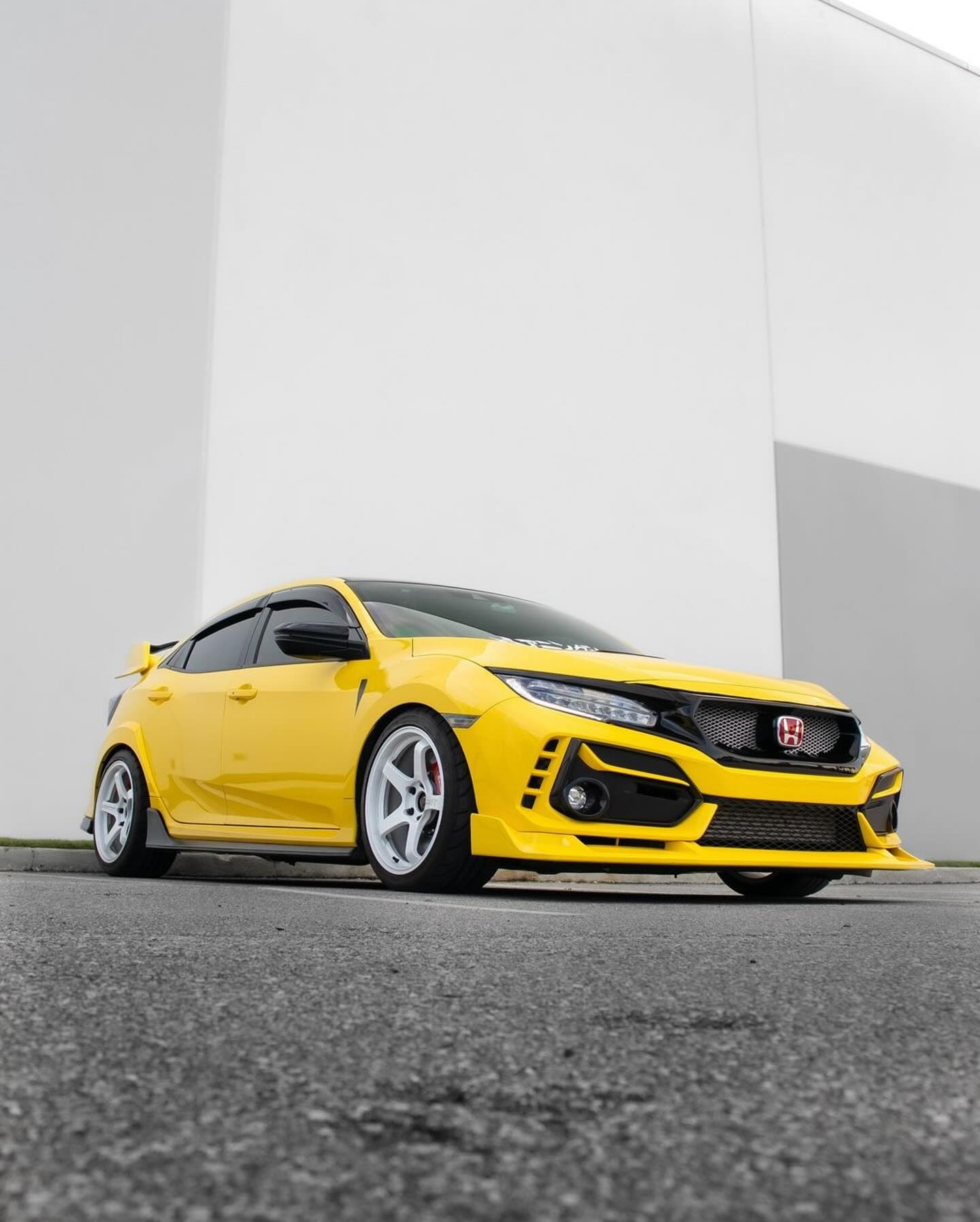 HONDA CIVIC TYPE R x ADVAN Racing GT... - Yokohama Wheel USA